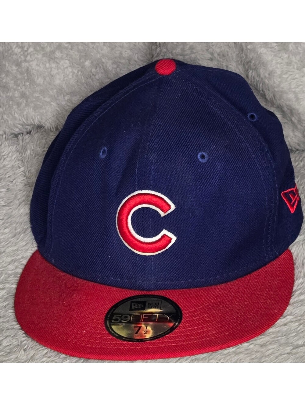 New Era 59FIFTY Chicago Cubs Fitted Hat 7 1/2 Blue Red MLB Cap